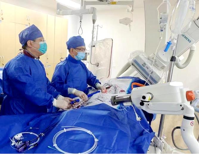 小妲己直播app
助七旬主动脉溃疡患者康复