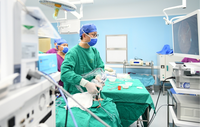 小妲己直播app
（自治区人民医院东院）开展首台小儿鼾症手术