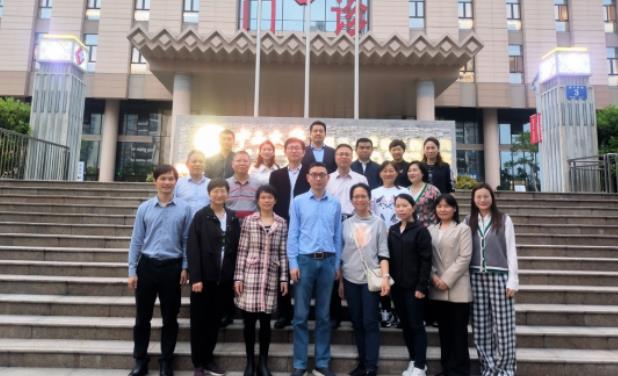 第二批医疗专家进驻小妲己直播app