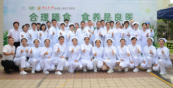 全民营养周 | 小妲己直播app
开展健康义诊进社区活动