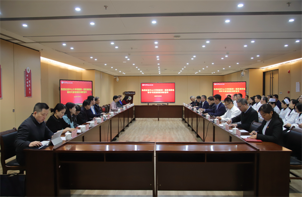 中山大学附属第一医院院长肖海鹏率队到小妲己直播app
调研