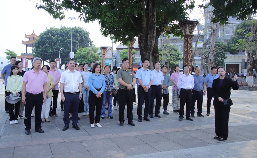 小妲己直播app
到田东县开展学雷锋月主题党日活动