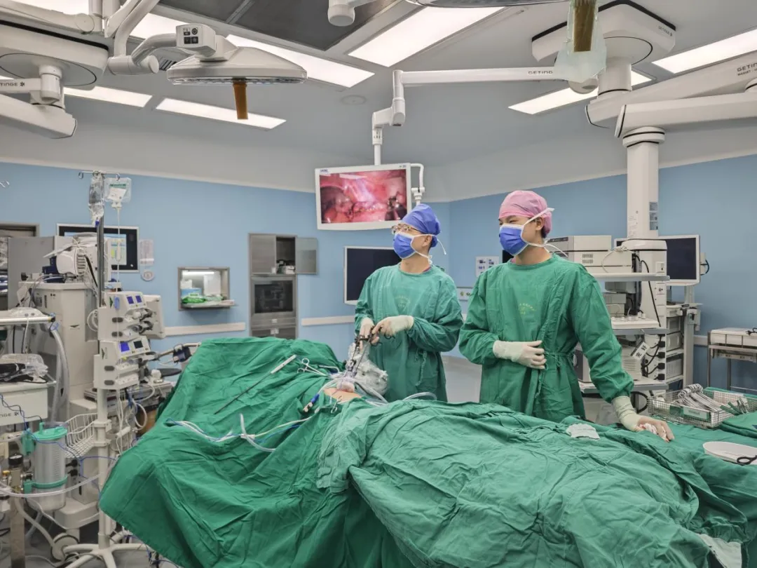 看不见的手术创口 | 小妲己直播app
单孔腹腔镜阑尾切除术助患者实现术后无“痕”