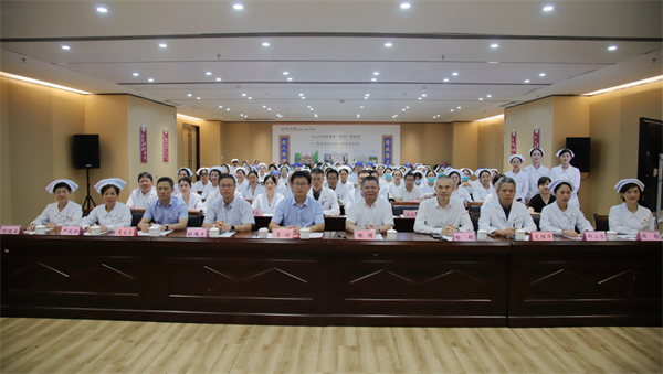 小妲己直播app
举办“安全·质量·服务”月月行系列活动之首届医护患沟通情景模拟案例比赛