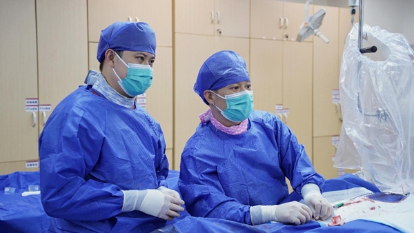 28岁广州女子“跨越山海”求医 |小妲己直播app
RDN技术助其解除备孕期高血压难题